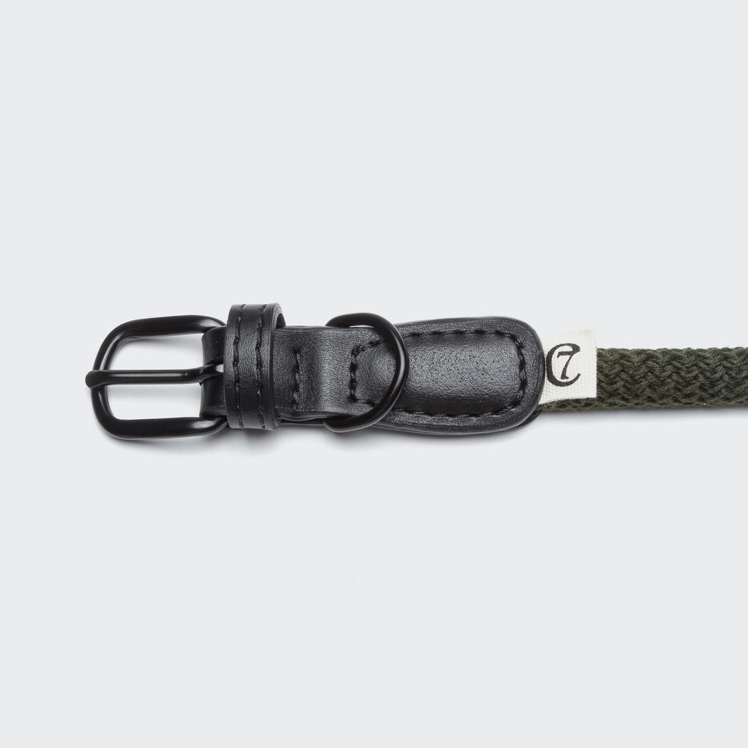Cloud7 - MAUERPARK Vegan Collar showing black buckle and olive green sustainable rope material detail.