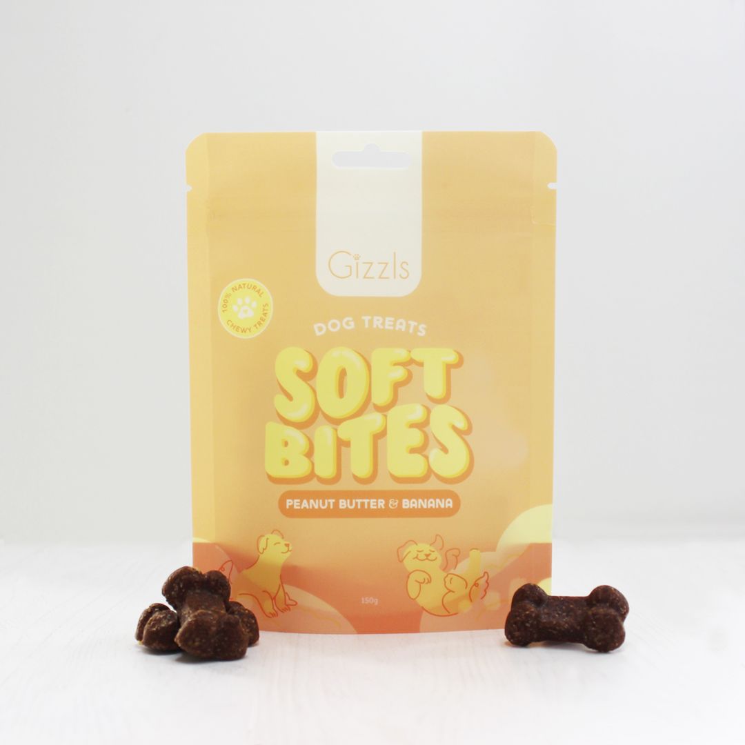 snacks suaves de manteiga de amendoim e banana para cães, cozinhados para treino e bem-estar com ingredientes naturais da Gizzls - SOFT BITES