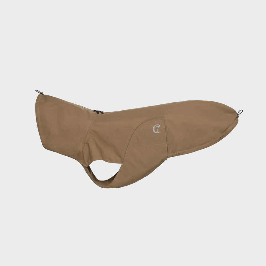 Cloud7 - Dog Raincoat Dublin in brown, lightweight water-repellent fabric with adjustable fit and reflective zipper.